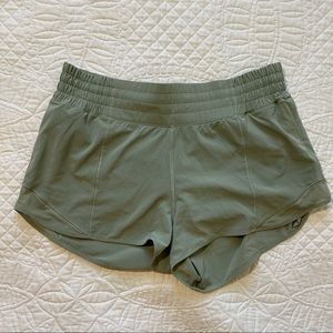 Lululemon Hotty Hot HR Short 2.5” Lined